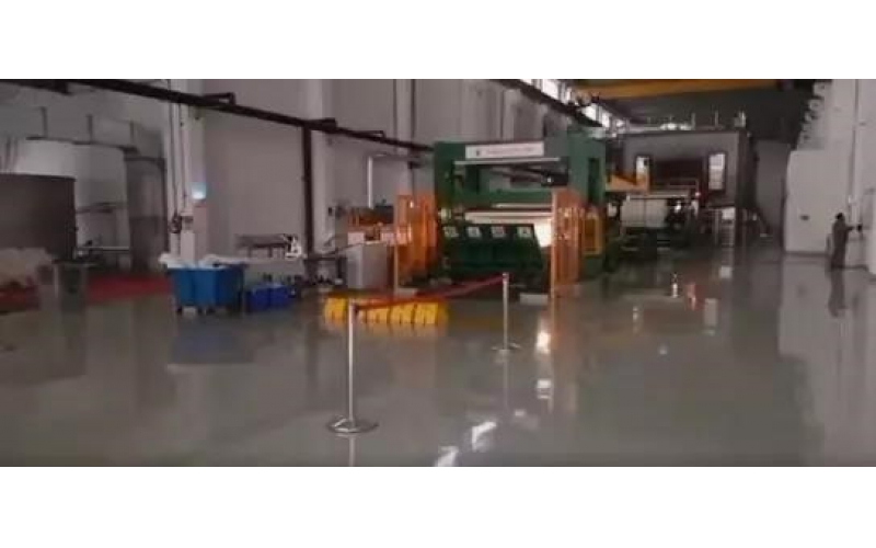 特紙人勇?lián)?zé)任，“紙”為打贏這場特殊戰(zhàn)“疫”